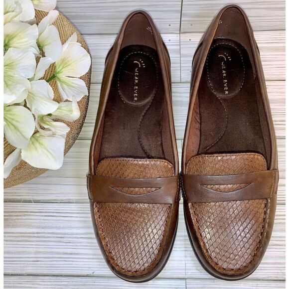 Wear Ever Britton Brown Faux Leather Loafer with Perforated topside S:7 - Picture 9 of 10